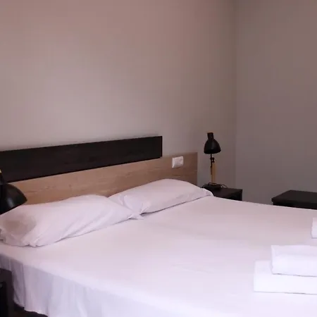 Plaza De La Merced Apartment *
